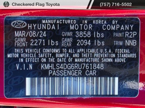 Used 2024 Hyundai Elantra SEL w/ Convenience Package FWD image 21
