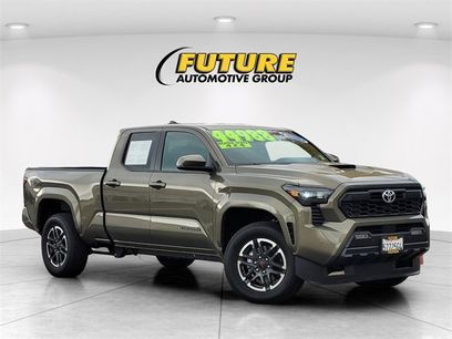 Used 2025 Toyota Tacoma SR5
