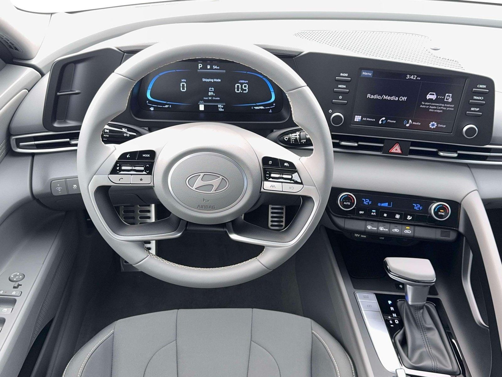 Used 2026 Hyundai Elantra Sport FWD image 17