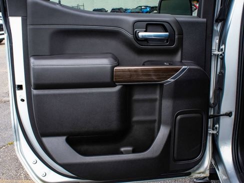 Used 2022 Chevrolet Silverado 1500 RST w/ Rally Edition AWD/4WD image 11