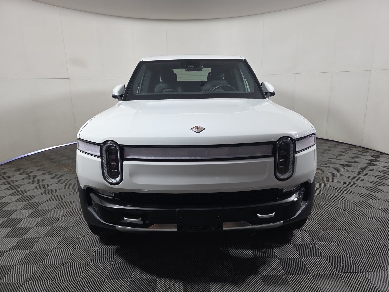 Used 2023 Rivian R1T Adventure Quad AWD/4WD image 8