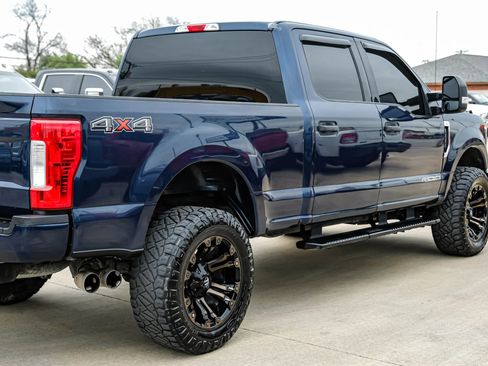 Used 2019 Ford F250 XLT AWD/4WD image 14