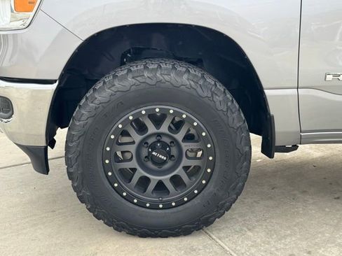 Used 2019 RAM 1500 Big Horn image 9