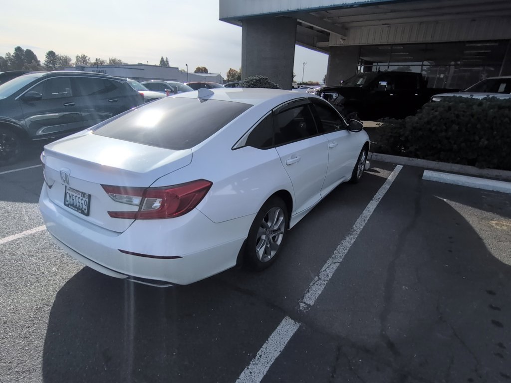 Used 2019 Honda Accord LX image 3