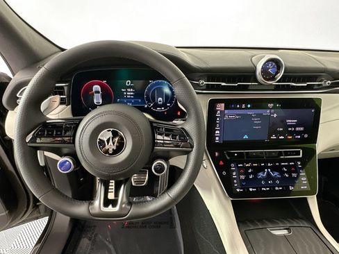 New 2026 Maserati Grecale Modena AWD/4WD image 11