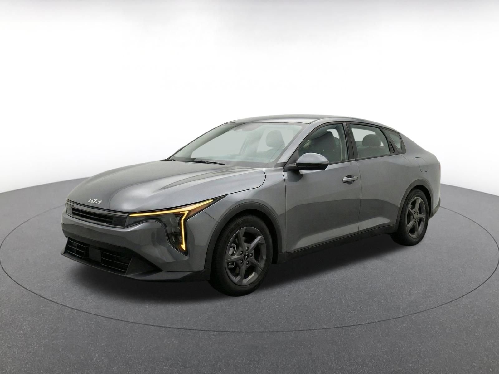 Used 2025 Kia K4 FWD image 3