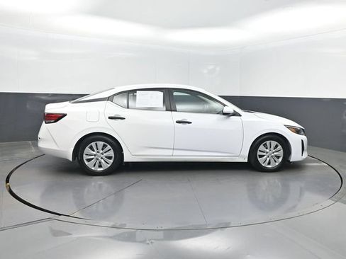 Used 2024 Nissan Sentra S FWD image 30
