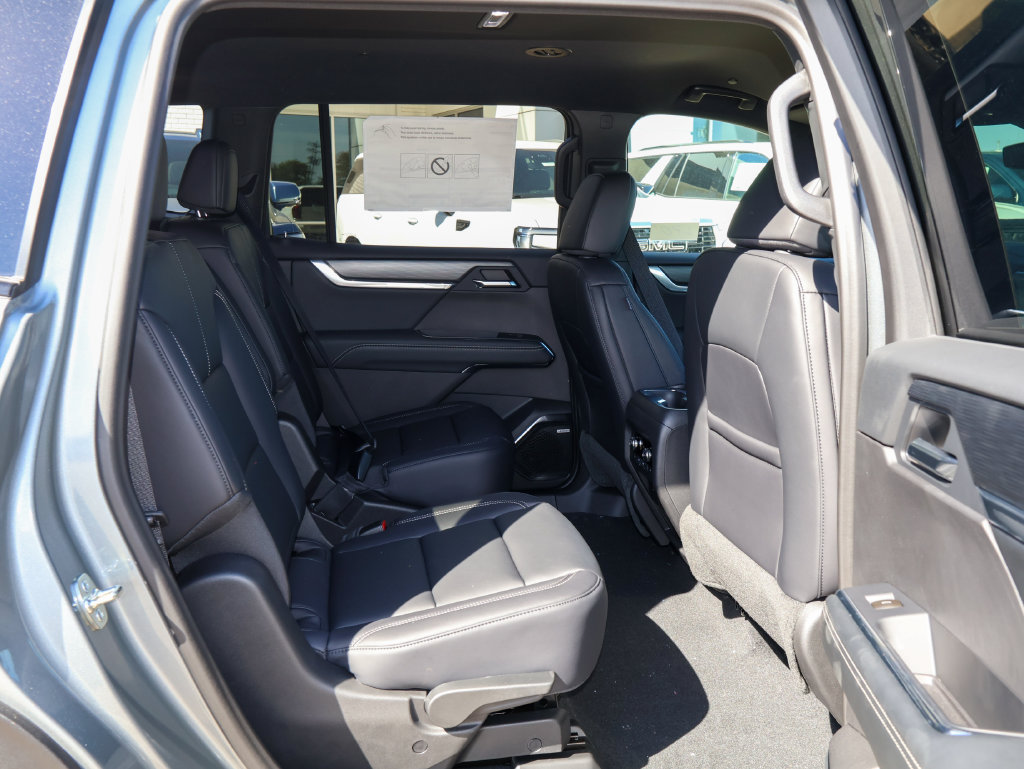 New 2027 GMC Acadia Elevation w/ Black Edition FWD image 34