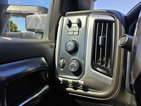 Used 2019 GMC Sierra 3500 SLE image 27