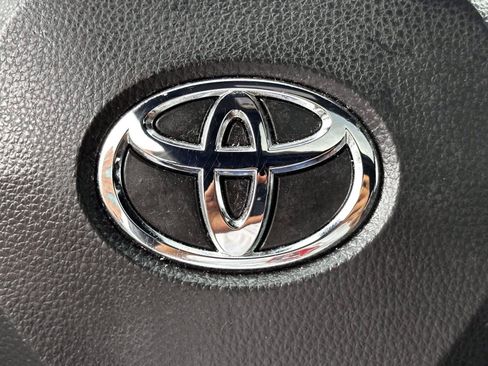 Used 2025 Toyota Corolla SE w/ SE Premium Package FWD image 22