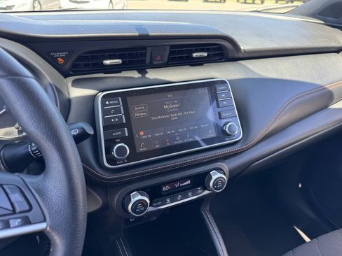 Used 2018 Nissan Kicks SR FWD image 26