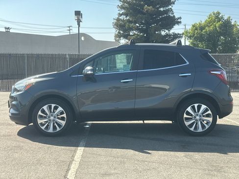 Used 2018 Buick Encore Preferred image 7