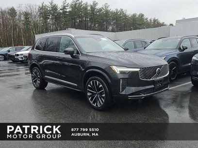 New 2026 Volvo XC90 T8 Plus w/ Protection Package Premier