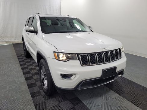Used 2019 Jeep Grand Cherokee Limited image 13