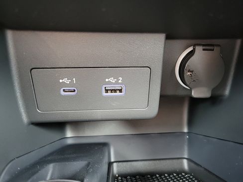 New 2024 Nissan Kicks SV w/ Interior Electronics Package image 23