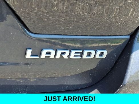 Used 2025 Jeep Grand Cherokee Laredo X w/ Luxury Tech Group I AWD/4WD image 30