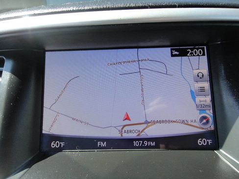 Used 2018 Nissan Pathfinder SL w/ SL Premium Package image 9