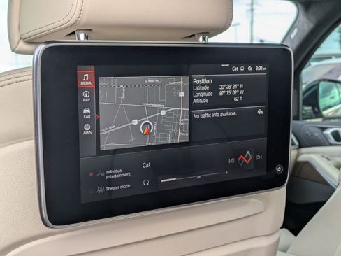 Used 2020 BMW X7 xDrive40i w/ Executive Package image 23