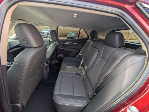 Used 2023 Buick Envision Essence image 27