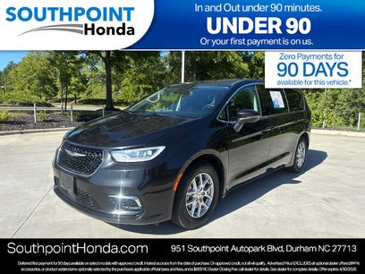 Used 2023 Chrysler Pacifica Touring-L