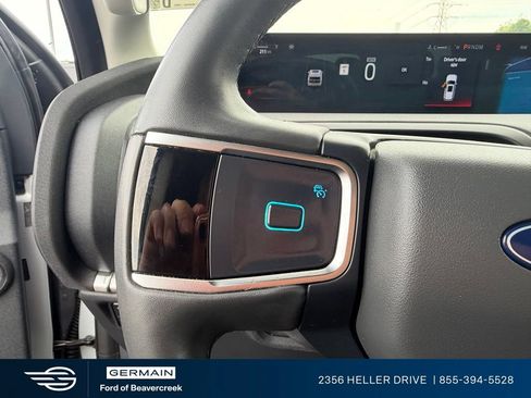 Used 2025 Ford Expedition Active AWD/4WD image 21