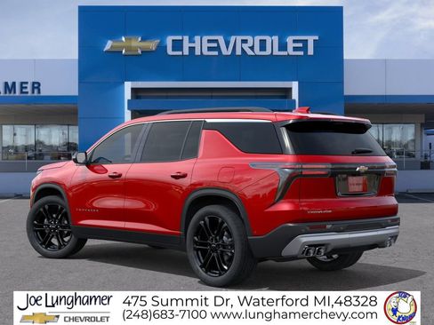 New 2027 Chevrolet Traverse LT FWD image 3