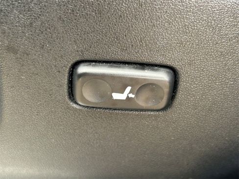 Used 2017 Lexus LX 570 4WD image 32