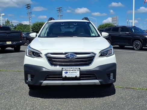 Used 2022 Subaru Outback Limited AWD/4WD image 2