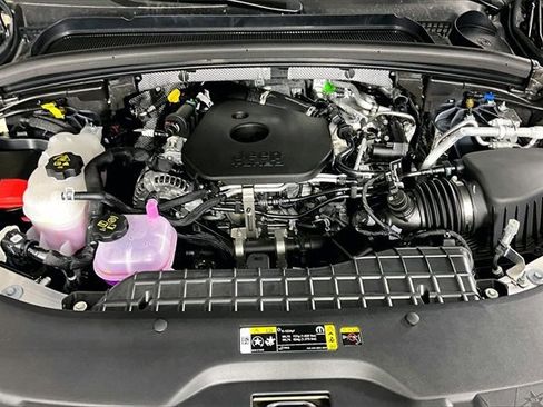 New 2026 Jeep Grand Cherokee Summit image 2