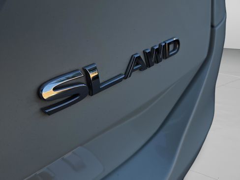 Used 2016 Nissan Rogue SL w/ SL Premium Package image 33