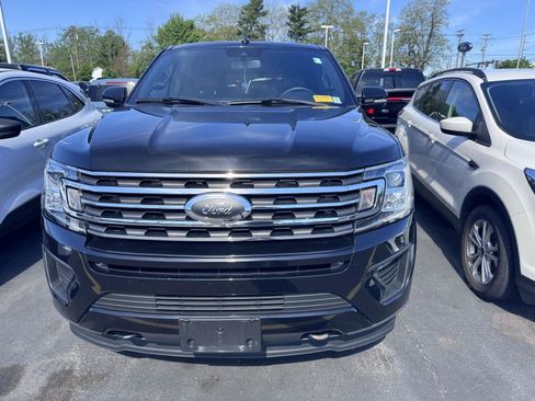 Used 2020 Ford Expedition XLT w/ Equipment Group 202A AWD/4WD image 2