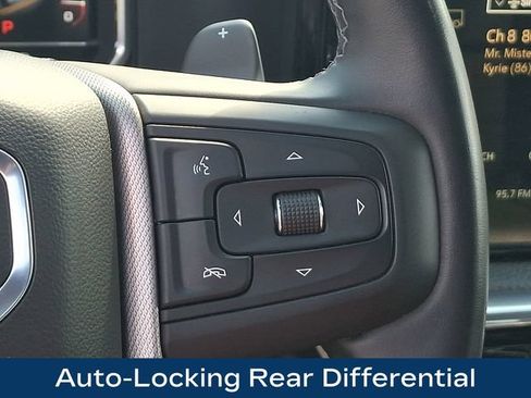 Used 2025 GMC Sierra 1500 Denali AWD/4WD image 8