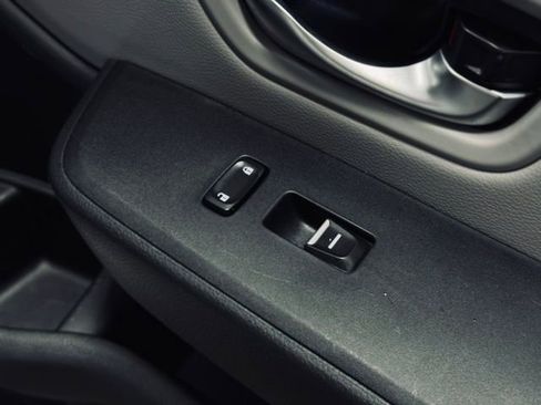 Used 2024 Honda Pilot Touring image 17