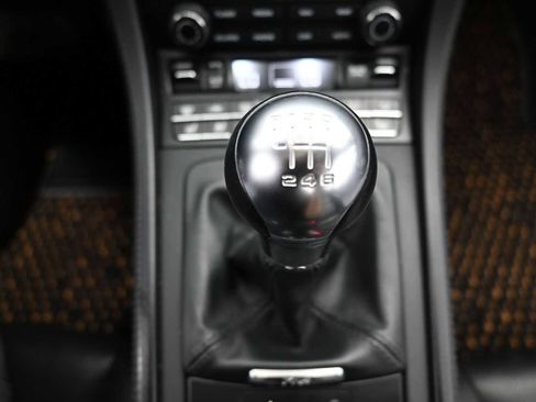 Certified 2022 Porsche 718 Cayman RWD image 14