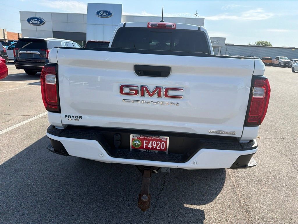 Used 2025 GMC Canyon Elevation RWD image 10