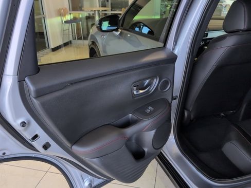 Certified 2025 Acura ADX A-Spec image 27