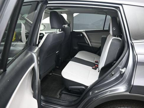 Used 2018 Toyota RAV4 XLE w/ Plus Extra Value Package AWD/4WD image 32