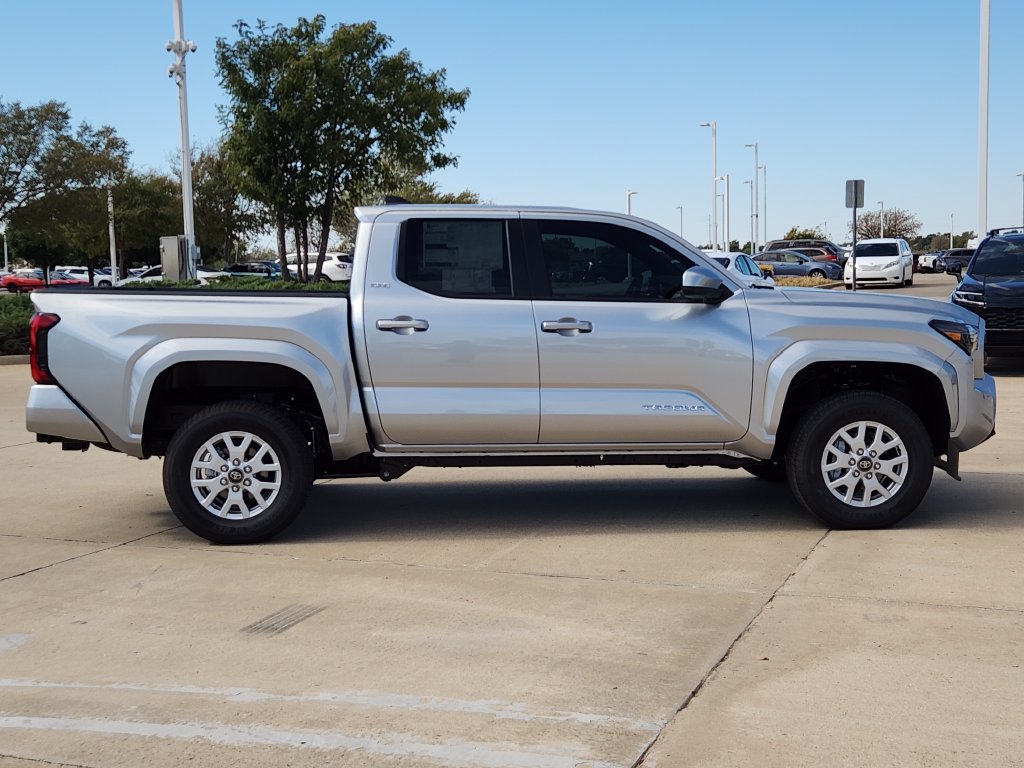 New 2026 Toyota Tacoma SR5 AWD/4WD image 4