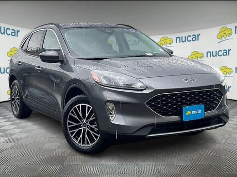 Used 2022 Ford Escape SEL w/ Class II Trailer Tow Package image 1