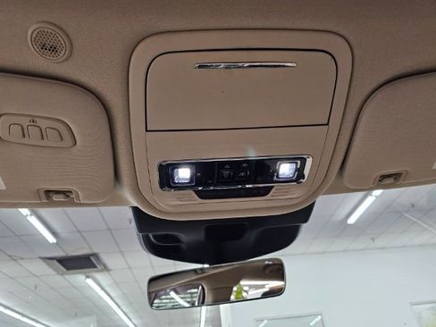 Used 2023 Lincoln Aviator AWD w/ Premium Package image 24