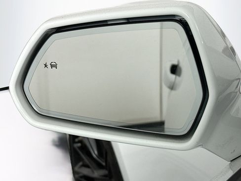 Used 2017 Chevrolet Camaro ZL1 image 16