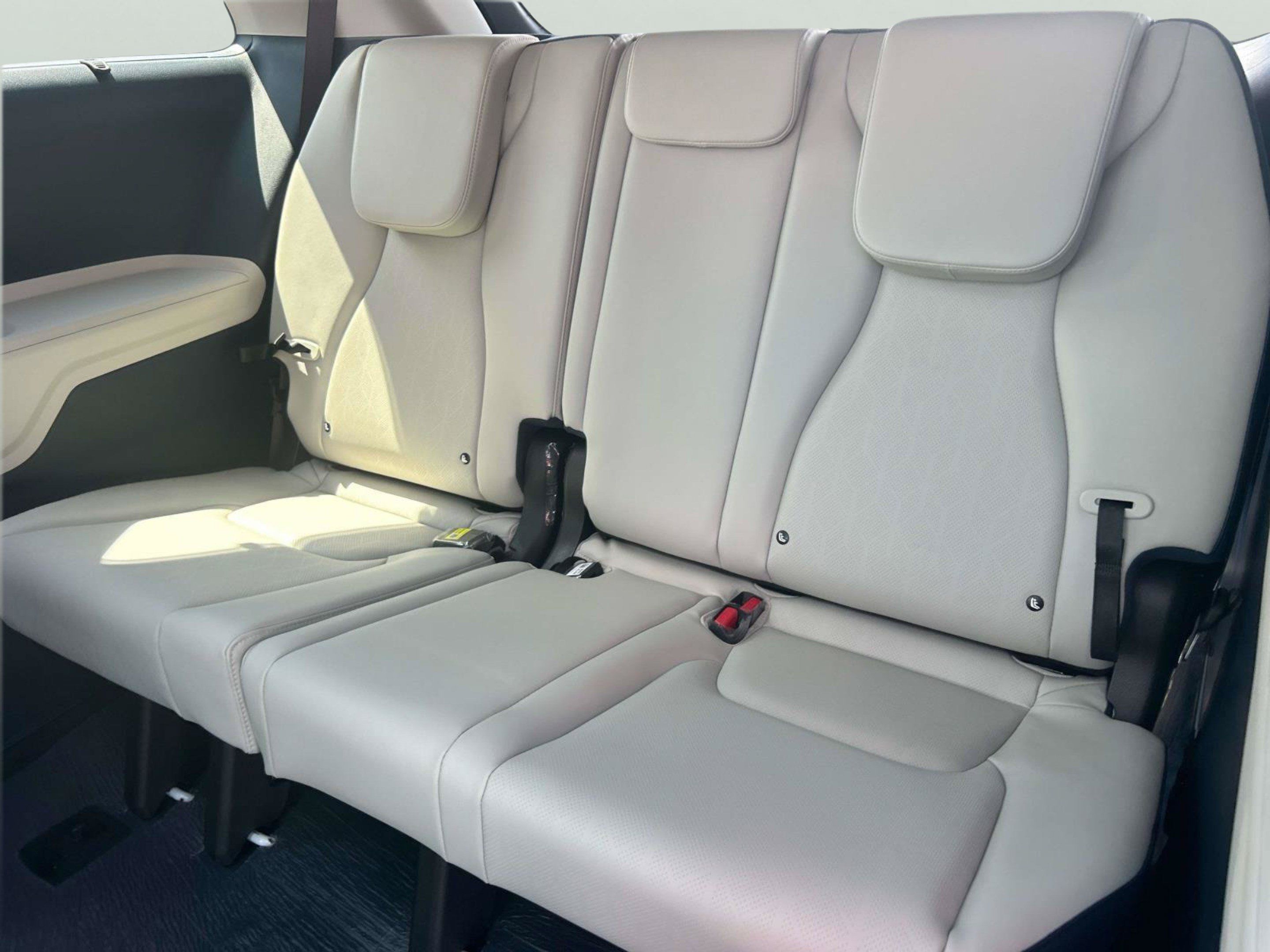 New 2027 Kia Carnival SX FWD image 19