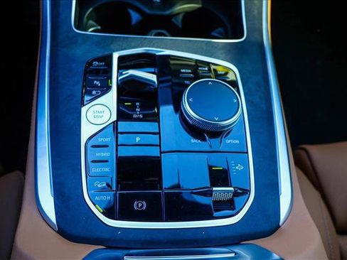 New 2026 BMW X5 xDrive50e w/ M Sport Package image 18