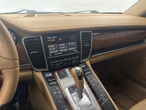 Used 2012 Porsche Panamera 4 image 37