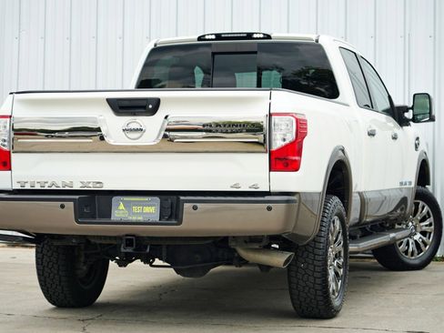 Used 2016 Nissan Titan Platinum Reserve image 4