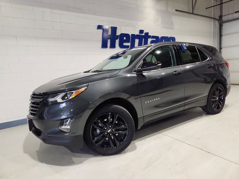Used 2020 Chevrolet Equinox LT w/ Sport Edition image 2