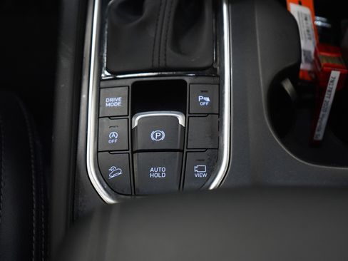 Used 2020 Hyundai Santa Fe Limited image 21