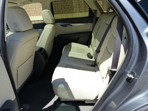 Used 2021 Cadillac XT5 Premium Luxury w/ LPO, Floor Liner Package AWD/4WD image 42