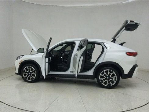 Used 2025 BMW X2 xDrive28i image 70