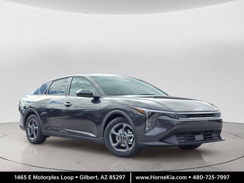 New 2026 Kia K4 FWD image 1